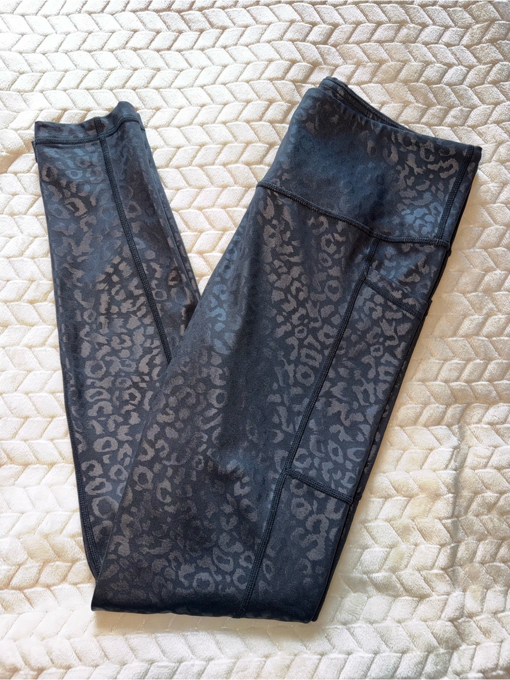 Constantly Varied Gear CVG Leopard Leggings Black Size Medium